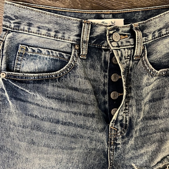 Willow & Root high waisted ripped dad jean - Picture 3 of 7